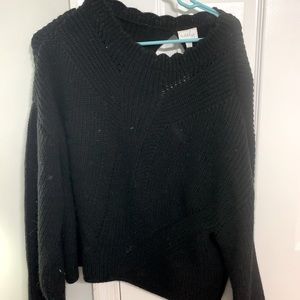 Black thick sweater - open back